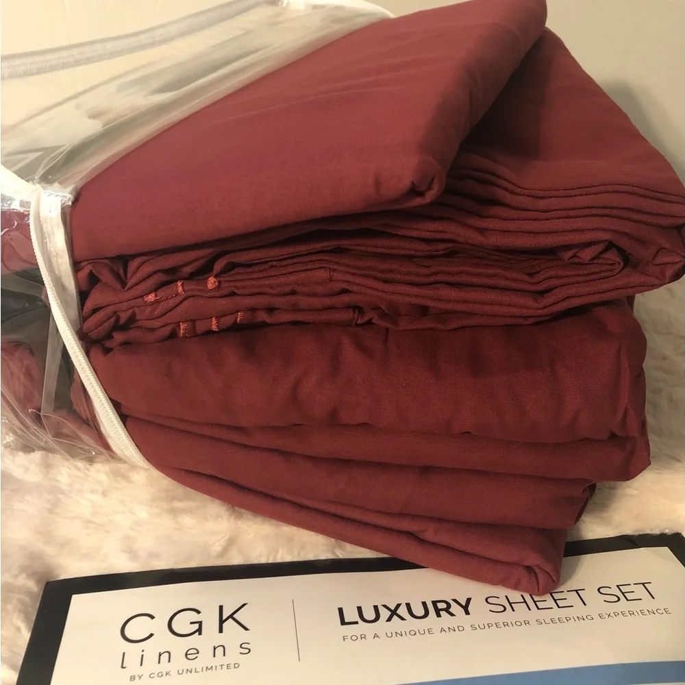 Split King Size Sheet Set - 7 Piece Set - Hotel Luxury Bed Sheets - Picture 10 of 11